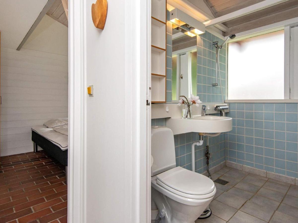 6 Person Holiday Home In Aabenraa Ngoại thất bức ảnh